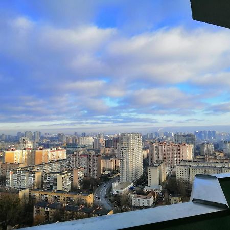 Видовая 25Й Этаж. Новый Дом. Шалимова, Isida. Шулявская, Гарматная, Индустриальный Мост. Космополитан. Большевик. Жд Вокзал. Kyjev Exteriér fotografie